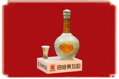 清远烟酒回收四特酒.jpg